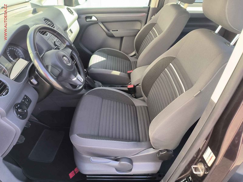 Volkswagen Caddy (2014) 1.6TDi, ČR, autoAC - fotka 9 z 15