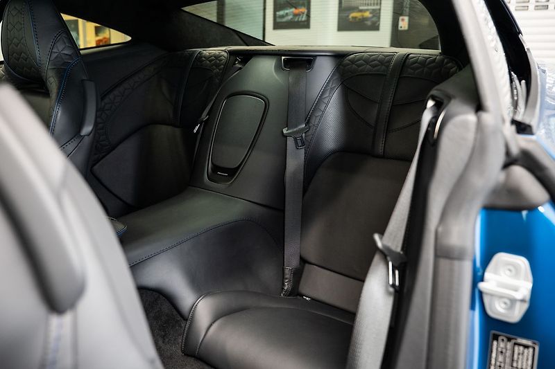 Aston Martin DBS - fotka 10 z 31