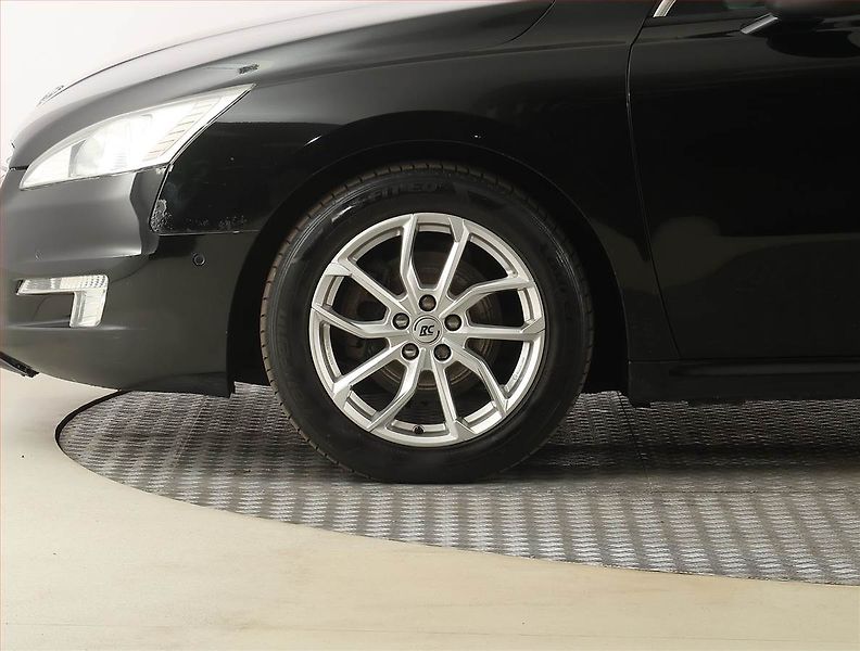 Peugeot 508 (2012) 2.0 HDi, Automat, po STK - fotka 15 z 21