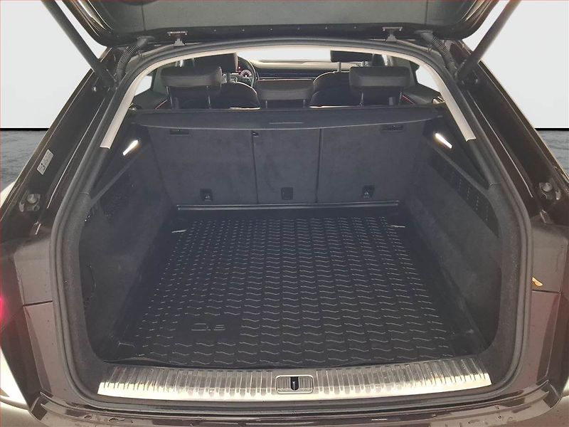 Audi Q8 (2019) 50 TDI - fotka 14 z 21