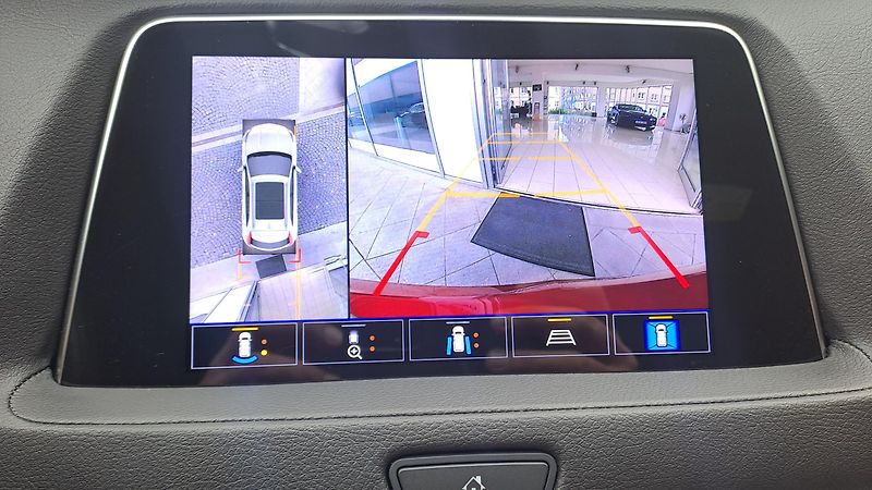 Cadillac XT4 SPORT  AWD 350T - fotka 15 z 18
