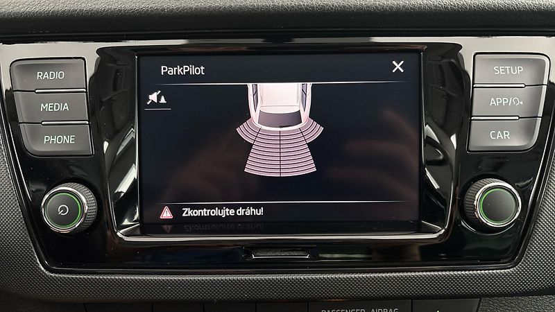 Škoda Fabia 1.0 TSI Ambition Combi - fotka 12 z 23