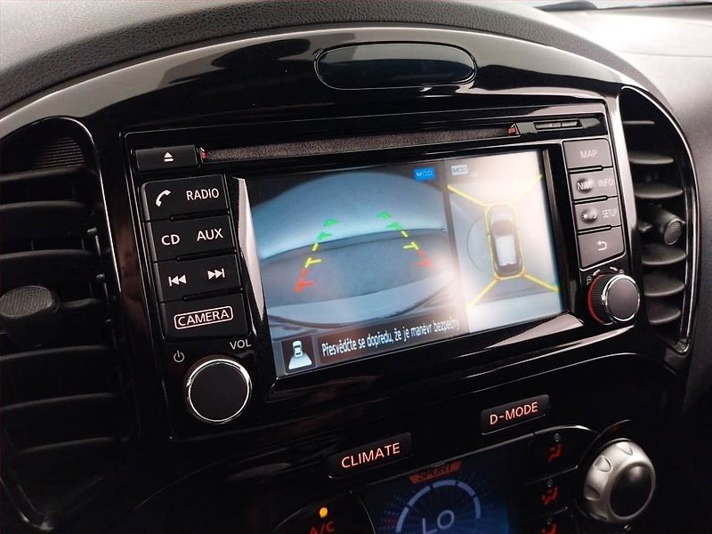 Nissan Juke (2015) Tekna 1.6 DIG-T, Navi - fotka 16 z 20