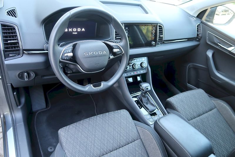 Škoda Karoq (2025) Top Selection 1.5 TSI 110 kW D - fotka 21 z 28