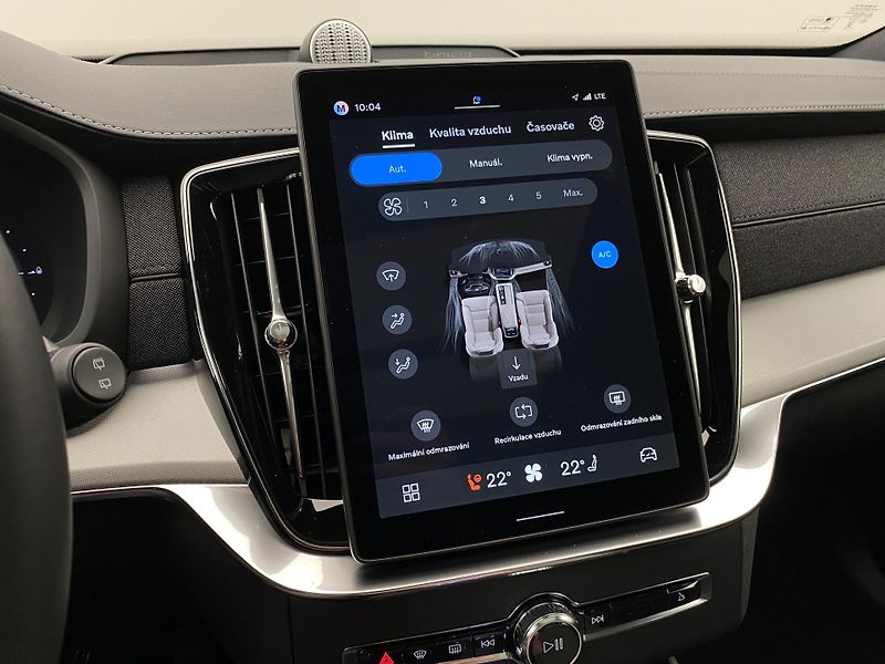 Volvo XC90 T8 RECHARGE BLACK EDITION 7m - fotka 44 z 70