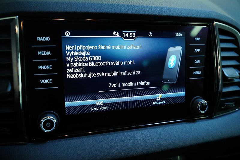 Škoda Karoq - fotka 20 z 25