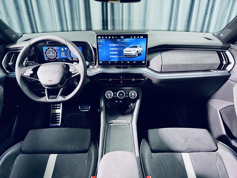 Škoda Kodiaq (2026) Sport-Line*142kw*4M*ZÁR.5L*TOP - fotka 38 z 46