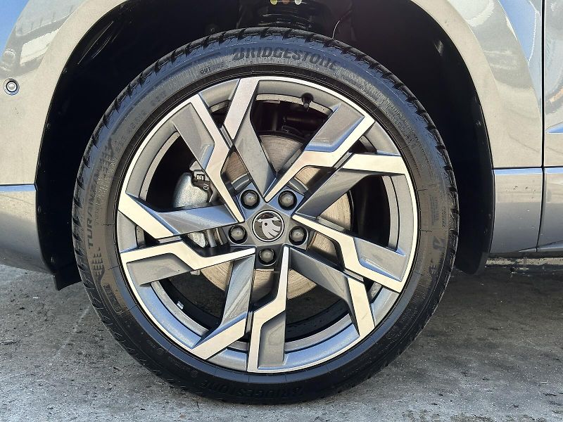 Škoda Karoq 2.0TSi DSG 4x4 Sportline 190PS - fotka 14 z 51