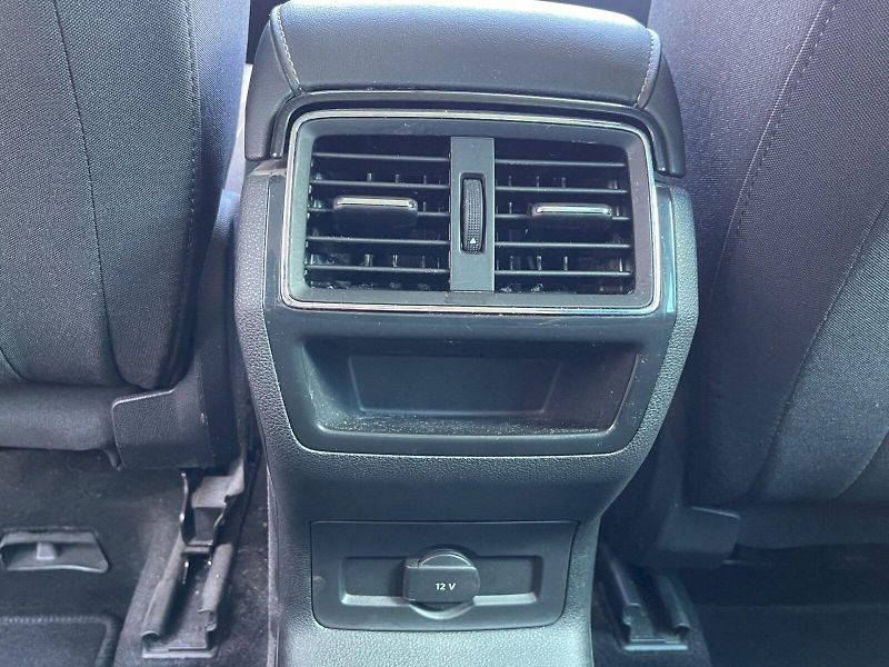 Škoda Karoq (2019) 1.5 TSI 110 kW DSG Style Plus - fotka 23 z 29