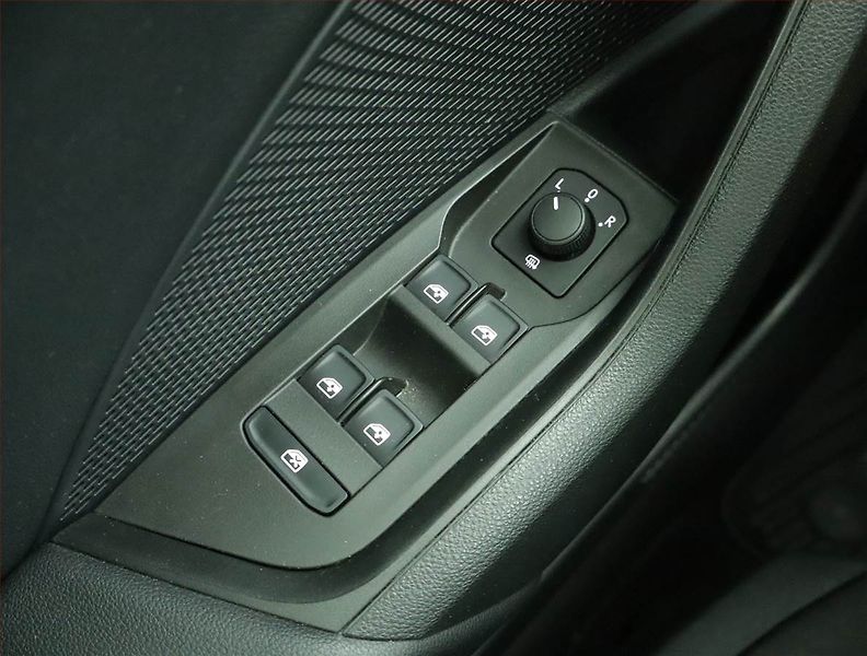 Škoda Octavia (2023) Ambition 2.0 TDI, ČR,1.maj - fotka 14 z 15