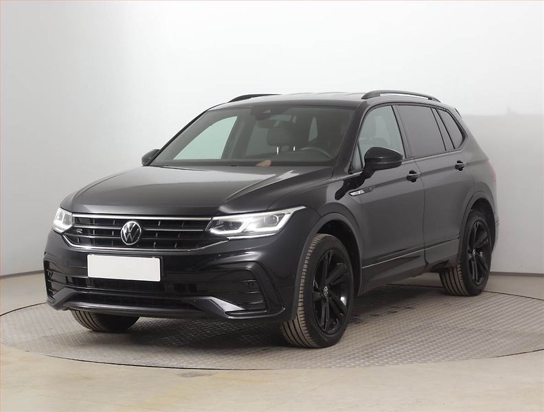 Volkswagen Tiguan Allspace (2022) R-Line 2.0 TDI - fotka 2 z 29