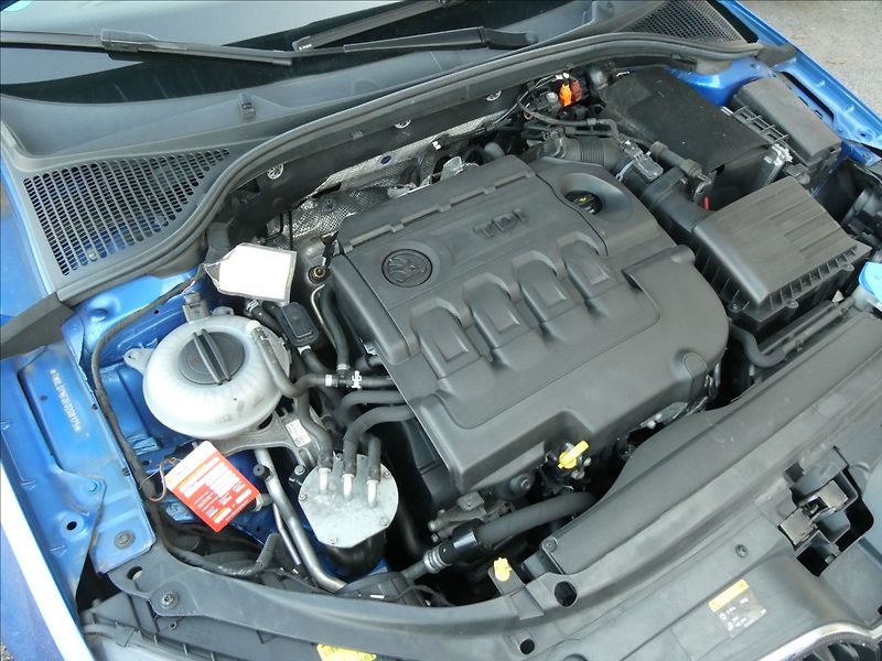 Škoda Octavia 1,6 TDi 77kW 4x4 serviska - fotka 34 z 45