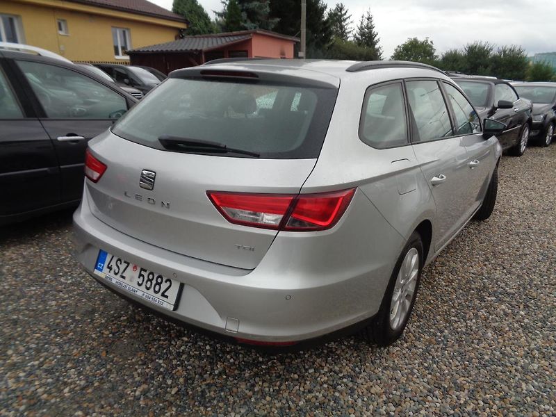 Seat Leon 1,6 TDI - fotka 4 z 13