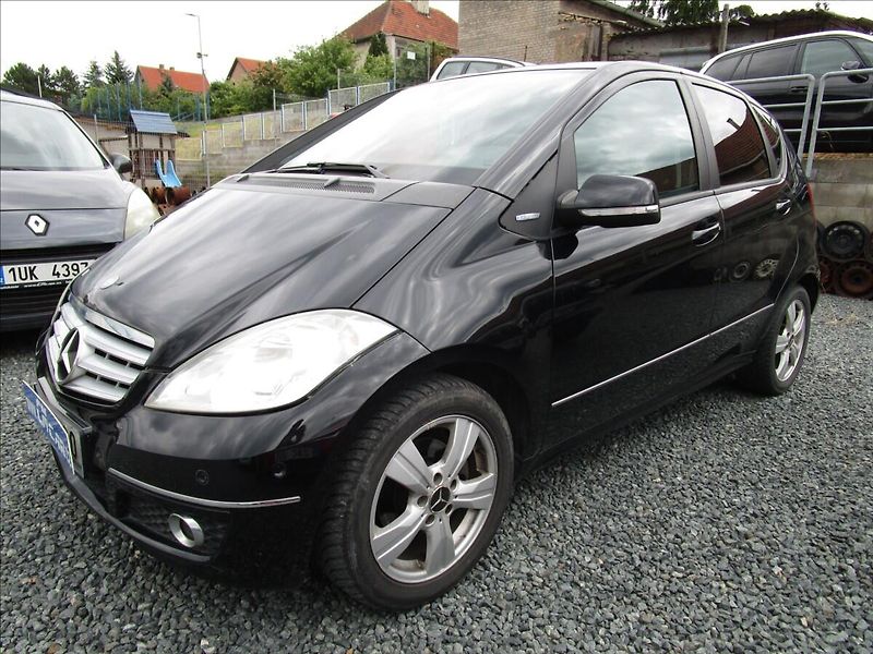Mercedes-Benz Třídy A A160,  Klima - fotka 1 z 39