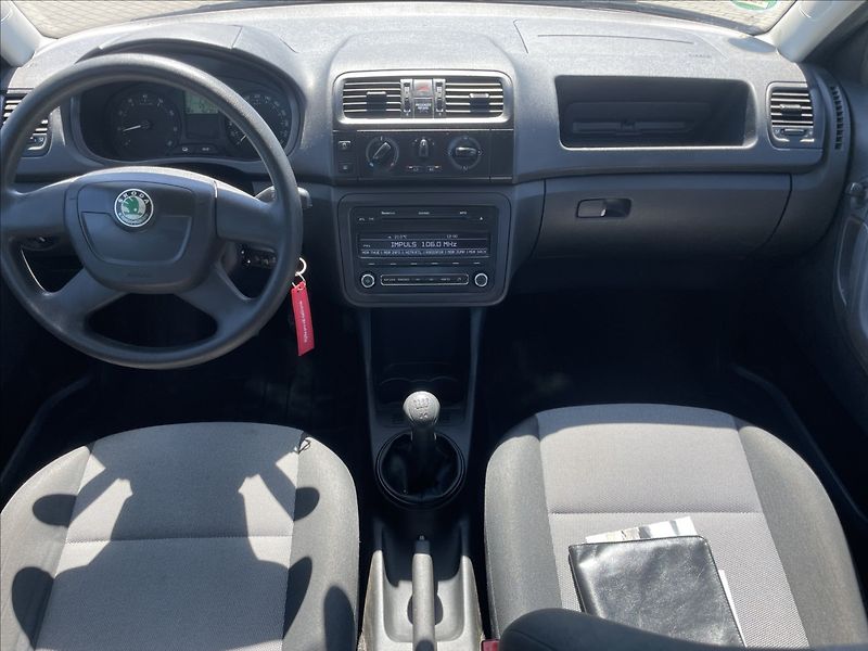 Škoda Fabia 1,4 i 16V 63kw Klima ESP Ambie - fotka 12 z 29