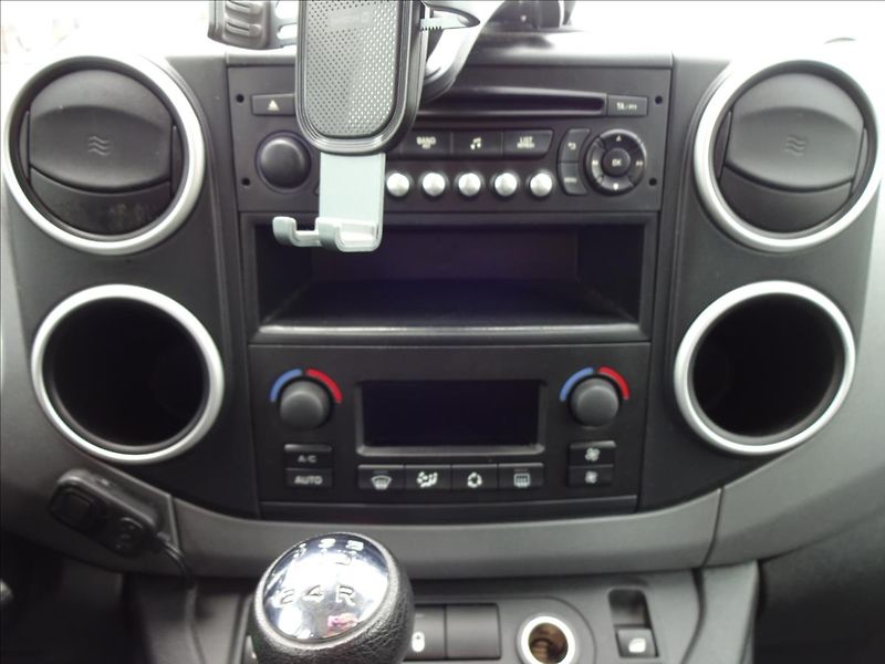 Citroën Berlingo 1,6 HDI 73kW - fotka 32 z 44