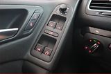Volkswagen Golf (2009) 1.4 TSI, Automat - náhled 15