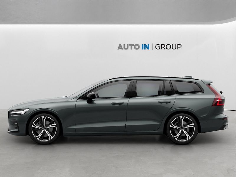 Volvo V60 (2026) B&W, Pano, HeadUP,360°kam, Nap - fotka 3 z 12