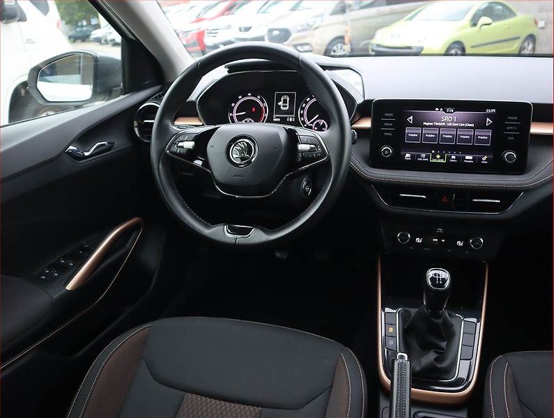 Škoda Fabia (2023) 1.0 TSI, Serv.kniha, Tempomat - fotka 7 z 23