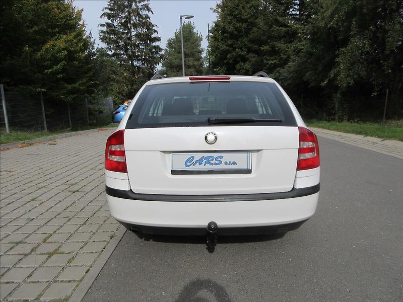 Škoda Octavia 1,6 i, 85Kw, Klima, Tažné. Nov - fotka 8 z 29