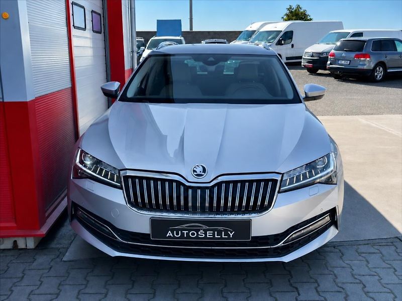 Škoda Superb 2,0 TSi L&K 4x4 DSG 272PS LED - fotka 5 z 14