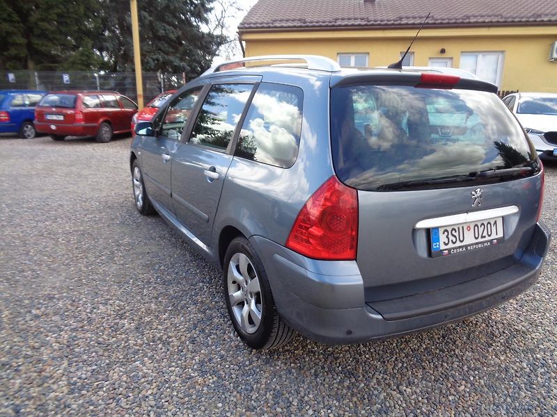 Peugeot 307 1,6 HDI - fotka 5 z 17