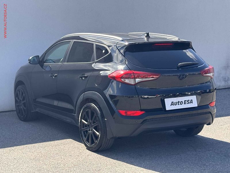 Hyundai Tucson (2016) 1.7 CRDi, 2.maj,ČR, Navi - fotka 4 z 18