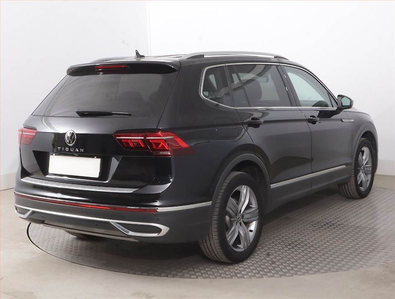 Volkswagen Tiguan (2022) Elegance 2.0 TDI - fotka 5 z 16