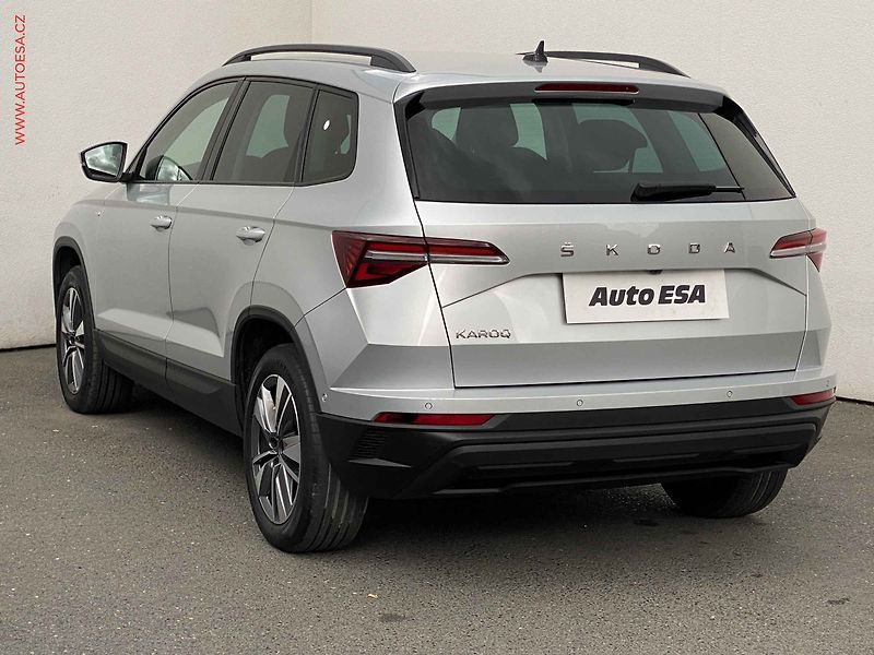 Škoda Karoq (2023) 2.0 TDi, Tour, DSG, LED, - fotka 6 z 18