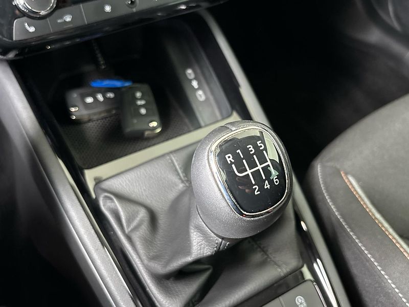 Škoda Kamiq Selection - fotka 20 z 27