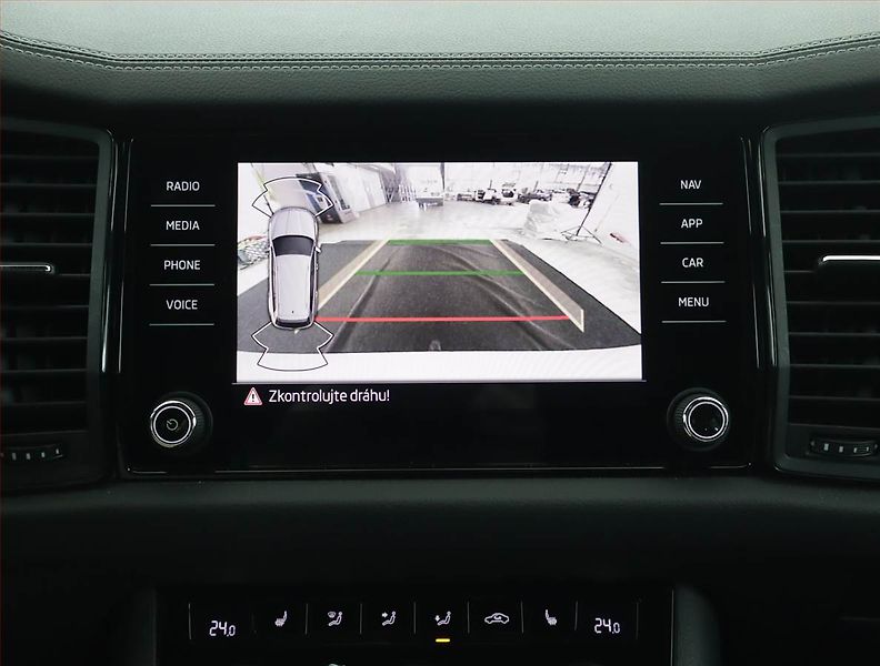 Škoda Kodiaq (2024) Sportline 1.5 TSI - fotka 15 z 17