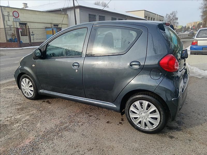Toyota Aygo 1,0 VVTi  Cool - fotka 7 z 19