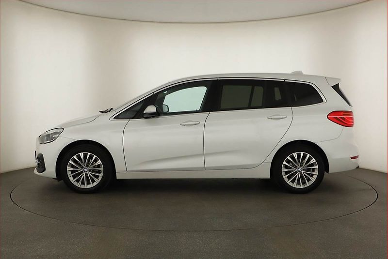 BMW Řada 2 (2023) 216d Gran Tourer - fotka 3 z 19