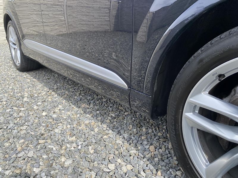 Audi Q7 3.0TDi 4x4 270PS S-LINE 7MÍST! - fotka 62 z 173