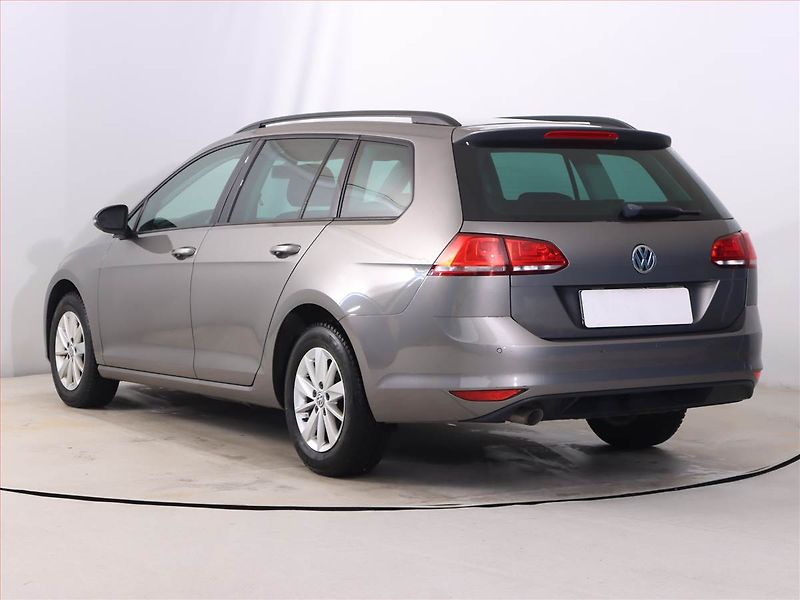 Volkswagen Golf (2015) 1.6 TDI, Serv.kniha, Tempomat - fotka 4 z 20