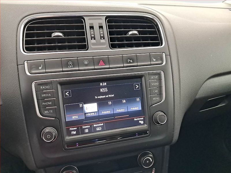 Volkswagen Polo (2016) 1.2 TSI, Tempomat - fotka 12 z 17