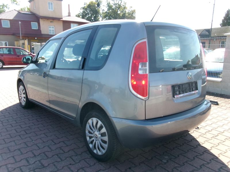 Škoda Roomster 1,6 TDI KLIMA PNEU - fotka 5 z 22