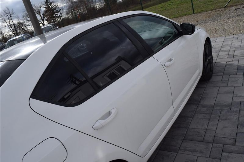 Škoda Octavia 2,0 TDI 135KW RS PO ROZVODECH - fotka 10 z 50