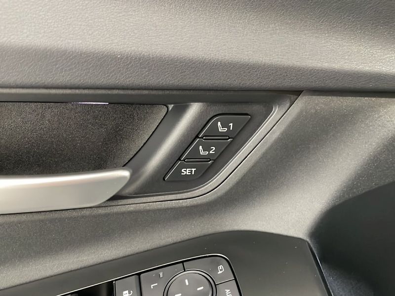 Subaru E-Outback 74.7 kWh AWD Touring H/K Venti - fotka 15 z 17