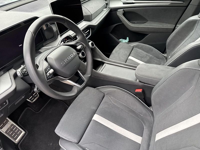 Škoda Kodiaq (2025) 2.0 TDI 4x4 DSG Sportline - fotka 7 z 33
