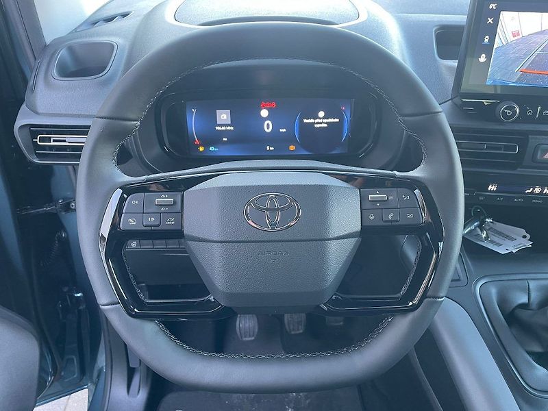 Toyota ProAce City Verso MC24 1.5L - fotka 20 z 27