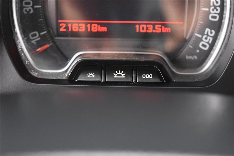 Citroën C5 2,0 HDi 103KW PO ROZVODECH - fotka 38 z 50