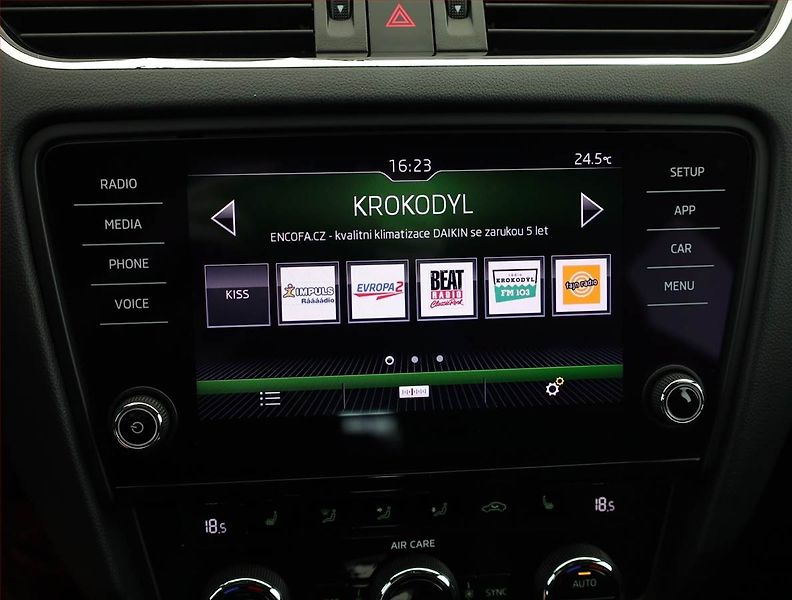 Škoda Octavia (2017) RS 2.0 TDI 4x4 DSG, 4X4 - fotka 14 z 21