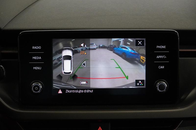 Škoda Kamiq 1.0TSI DSG Style,DPH,ČR,TAŽNÉ - fotka 22 z 29