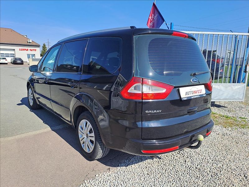 Ford Galaxy 2,0 TDCI DIGIKLIMA 7 MÍST - fotka 4 z 14