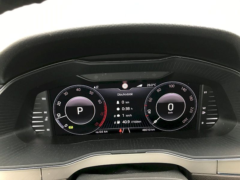 Škoda Superb (2020) GRT L K TS 200/2.0 A7A - fotka 23 z 35