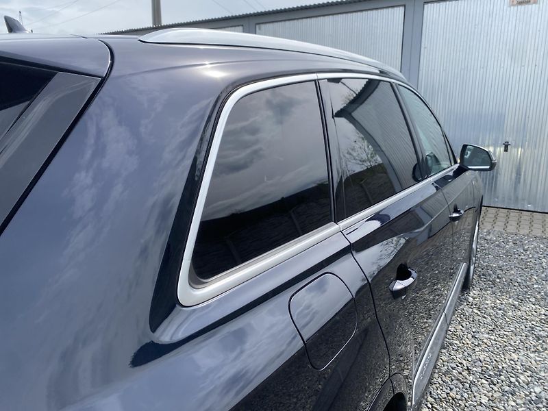 Audi Q7 3.0TDi 4x4 270PS S-LINE 7MÍST! - fotka 47 z 173