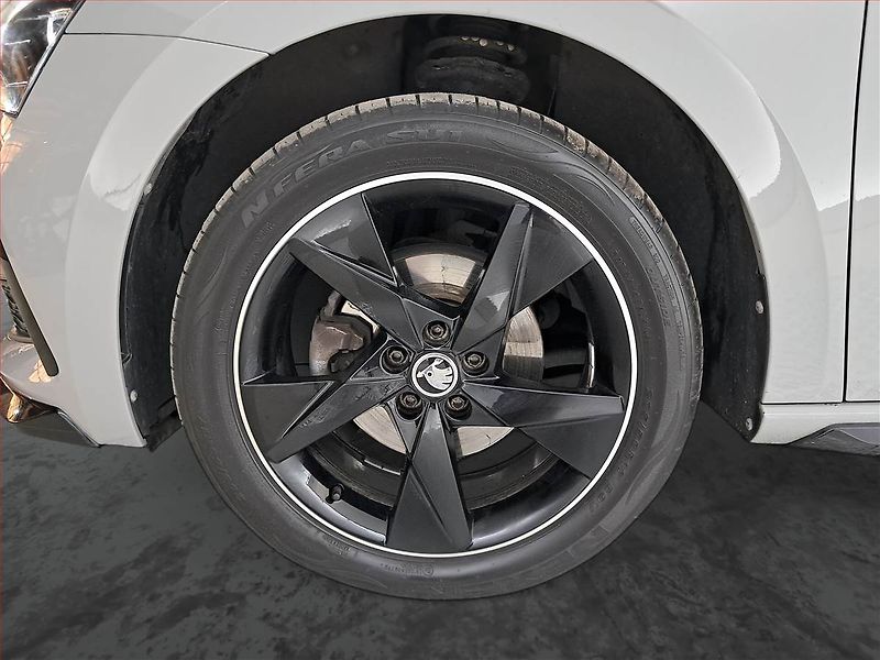 Škoda Scala (2022) Monte Carlo 1.0 TSI - fotka 14 z 25