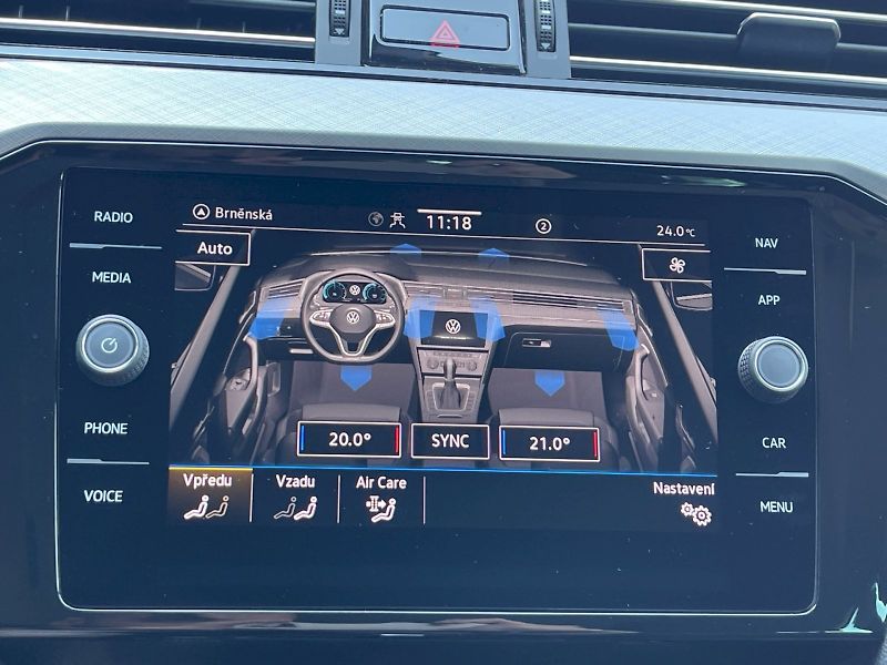 Volkswagen Passat (2023) 2.0TDI 110kW DSG Business - fotka 17 z 34