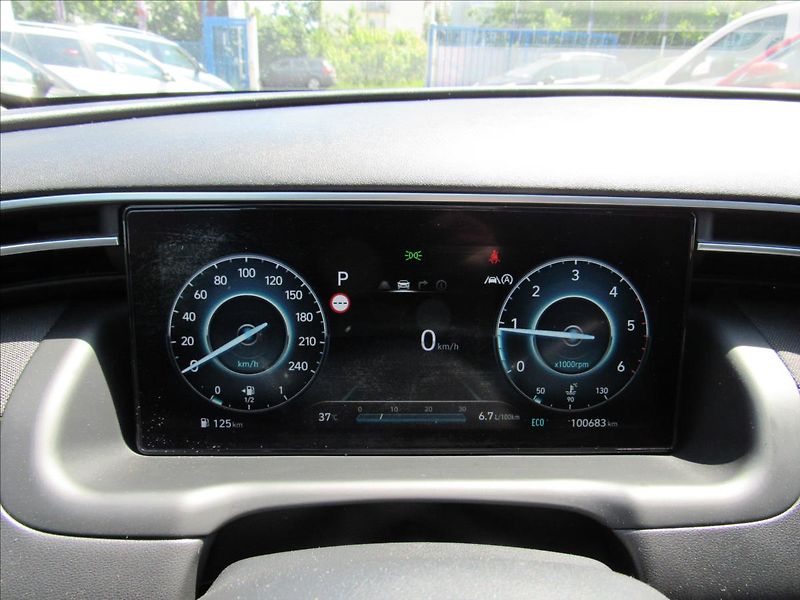 Hyundai Tucson 1,6 CRDi Style AWD AUT - fotka 13 z 35